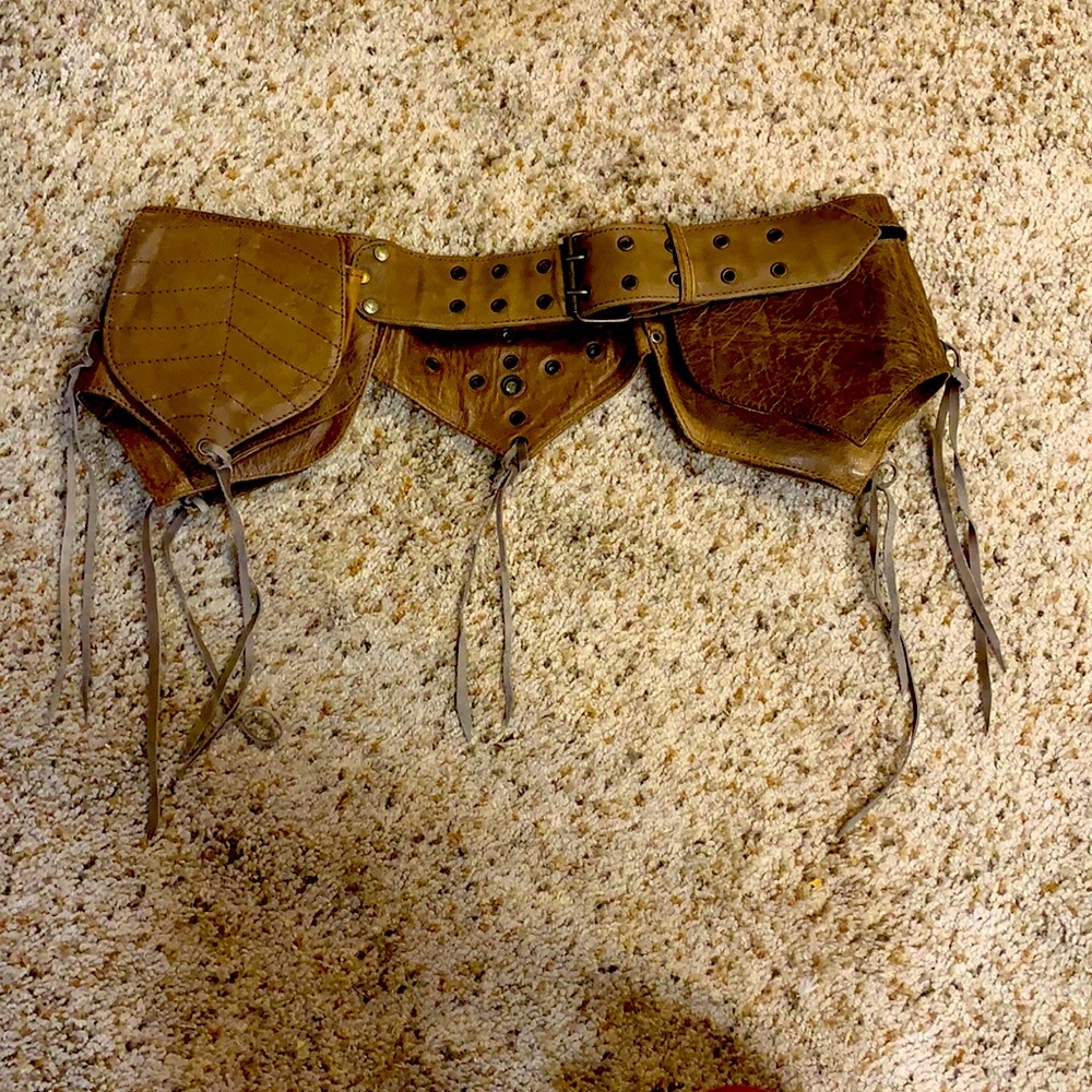 Leather festival utility belt ☮️